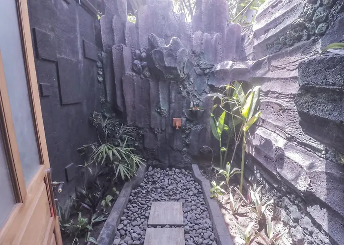 Gasthuis Trijaya 4*